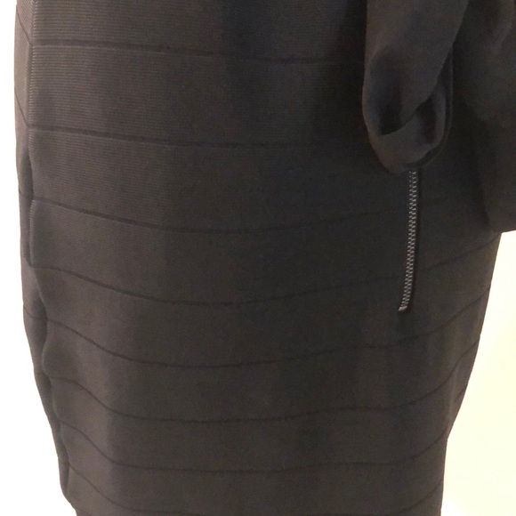 Gorgeous Bebe dress - Picture 5 of 8